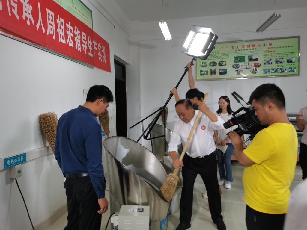 国产成人精品一区二区三区