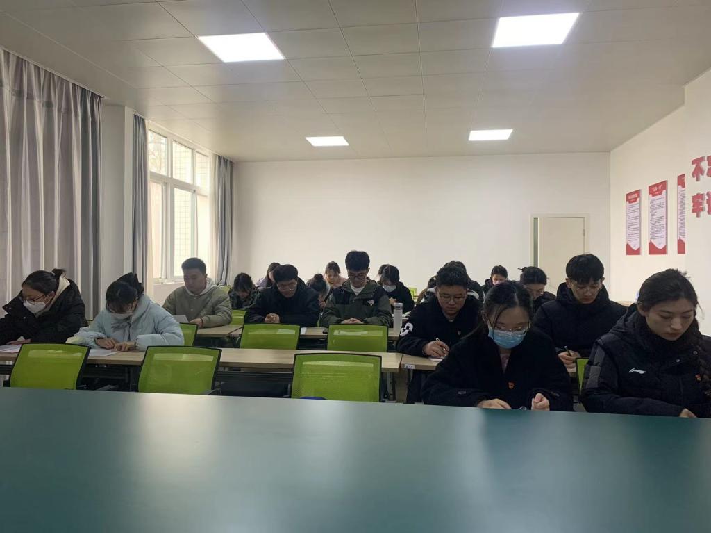 国产成人精品一区二区三区