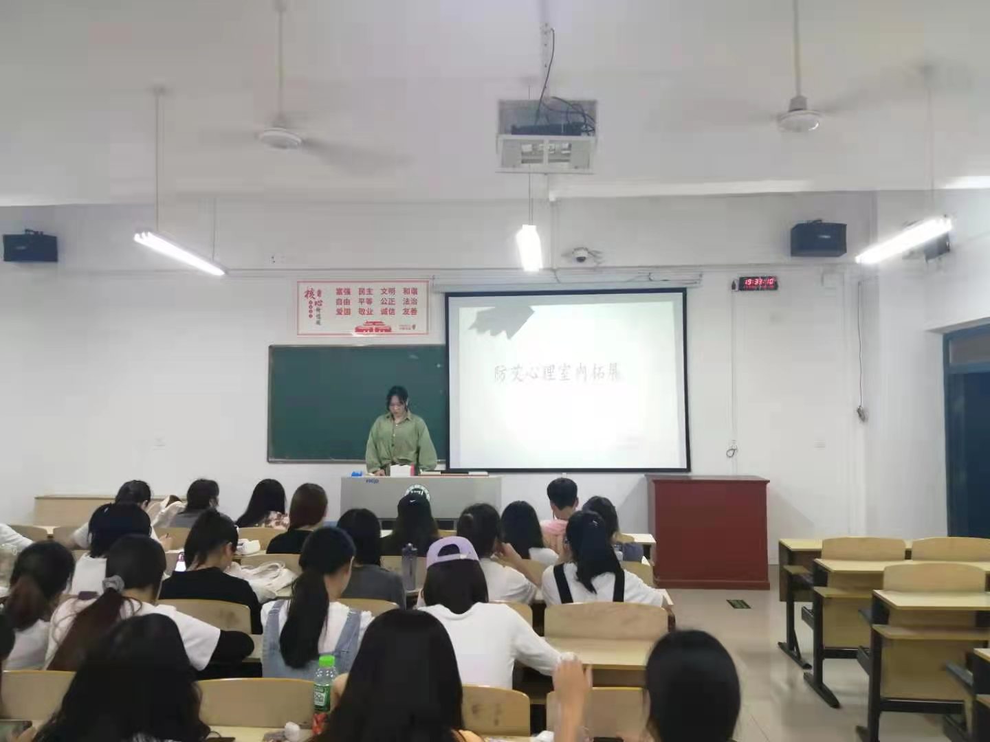 国产成人精品一区二区三区