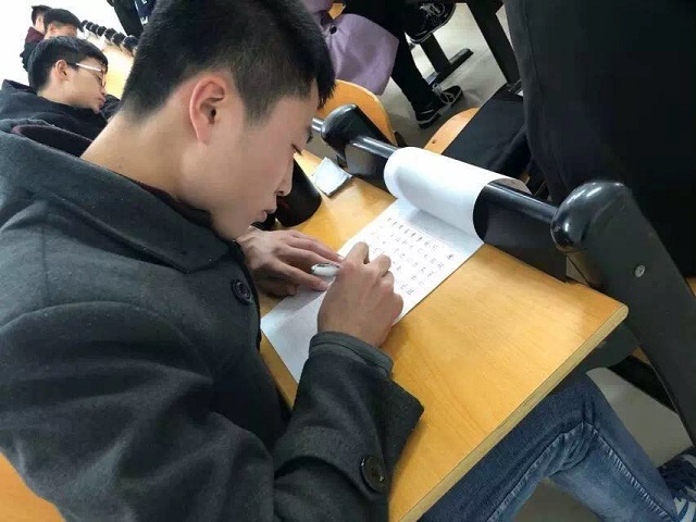 国产成人精品一区二区三区