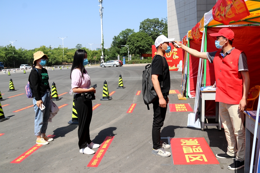 国产成人精品一区二区三区