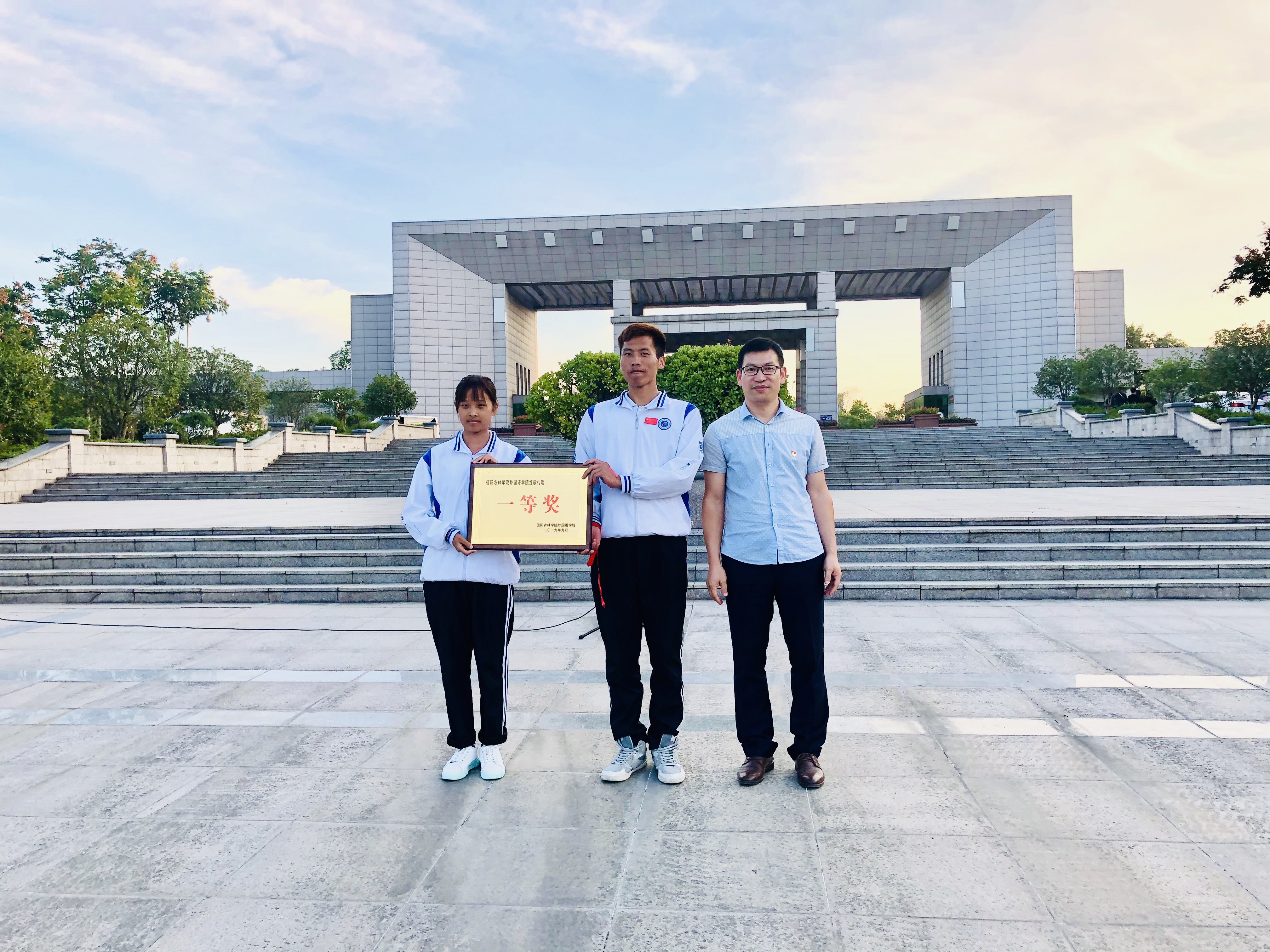 国产成人精品一区二区三区