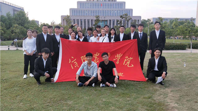 国产成人精品一区二区三区