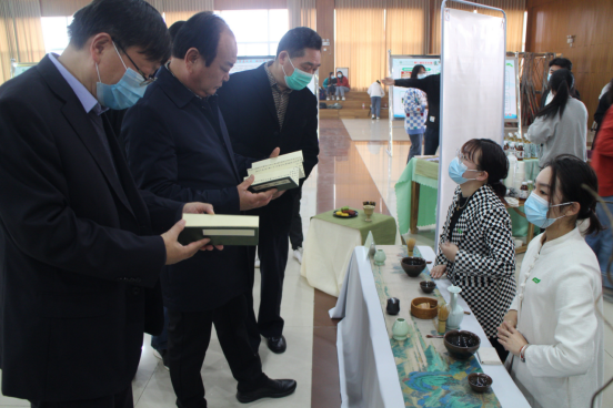 国产成人精品一区二区三区