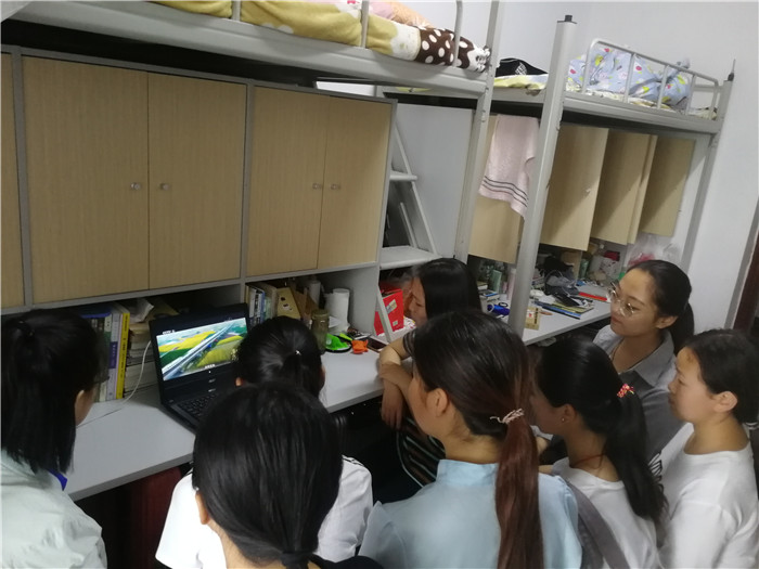 国产成人精品一区二区三区