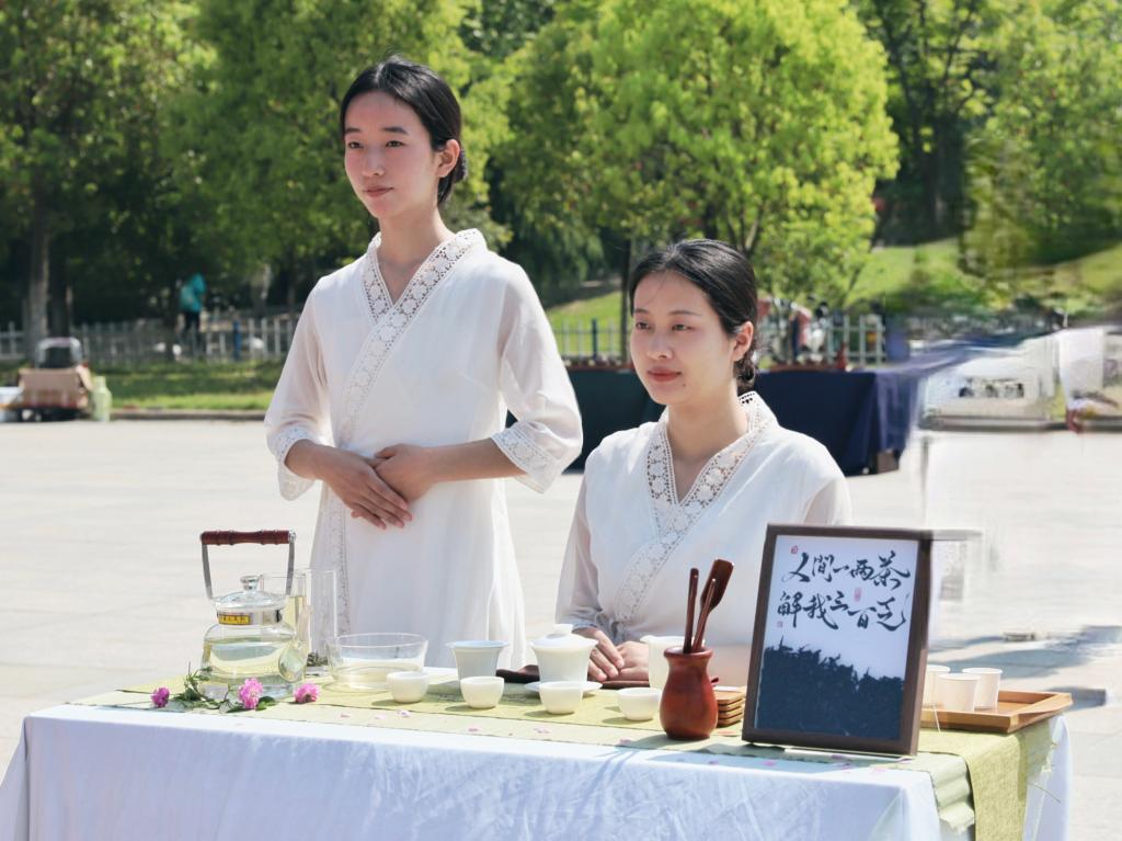 国产成人精品一区二区三区