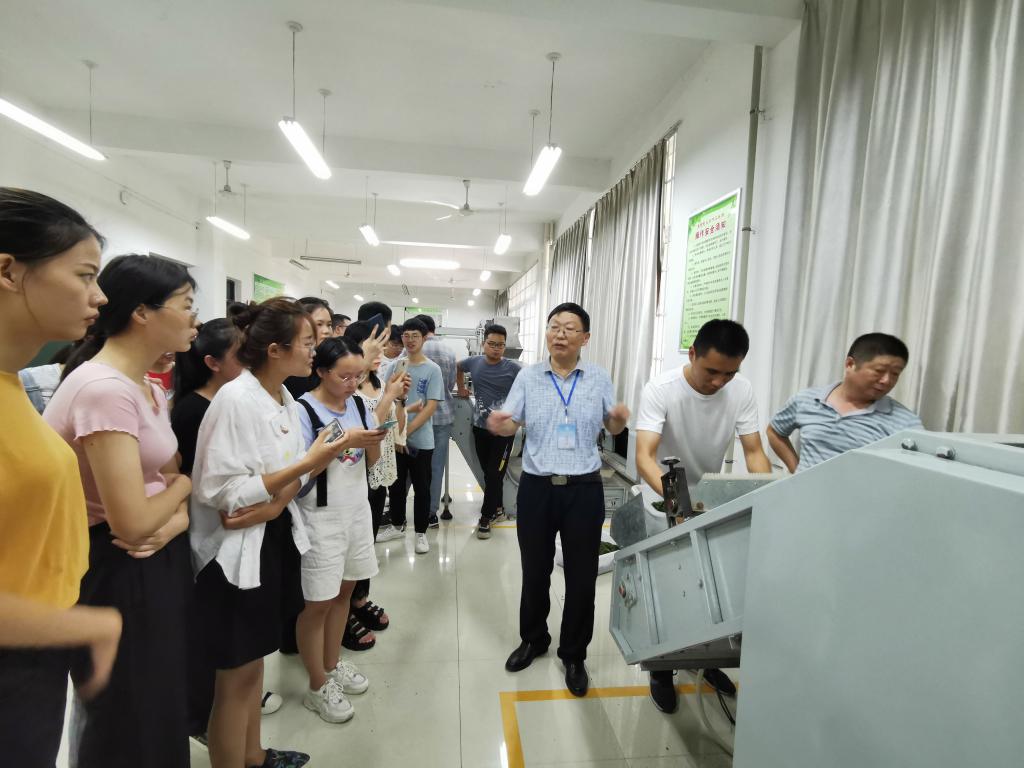 国产成人精品一区二区三区