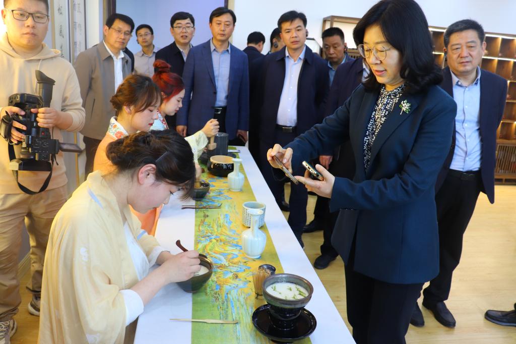 国产成人精品一区二区三区