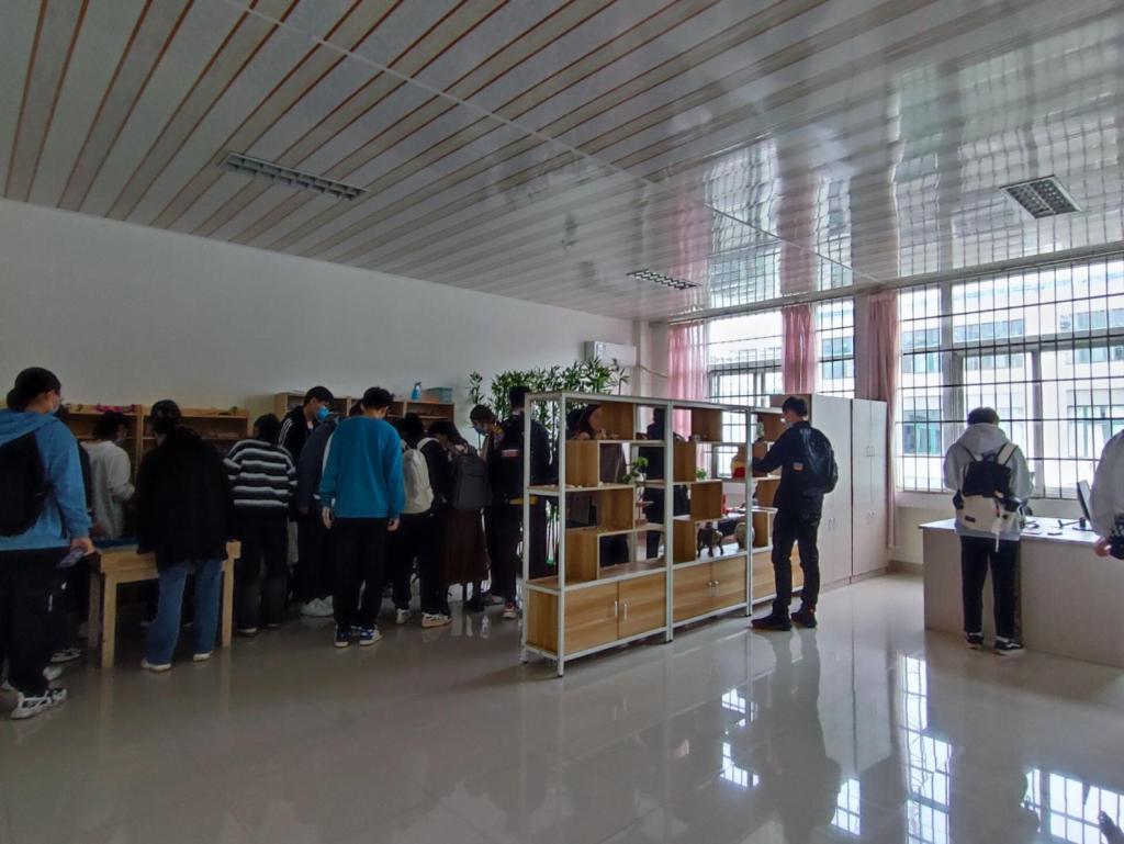 国产成人精品一区二区三区