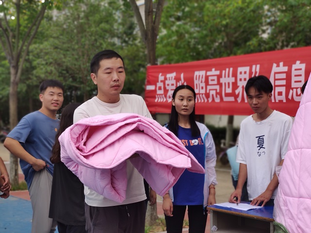 国产成人精品一区二区三区