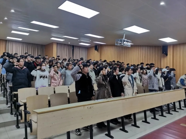 国产成人精品一区二区三区