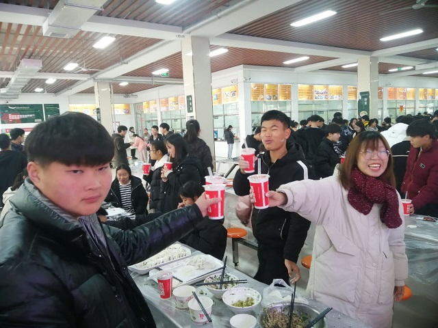 国产成人精品一区二区三区