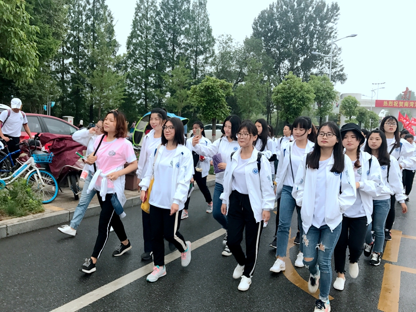 国产成人精品一区二区三区