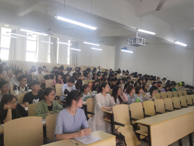 国产成人精品一区二区三区
