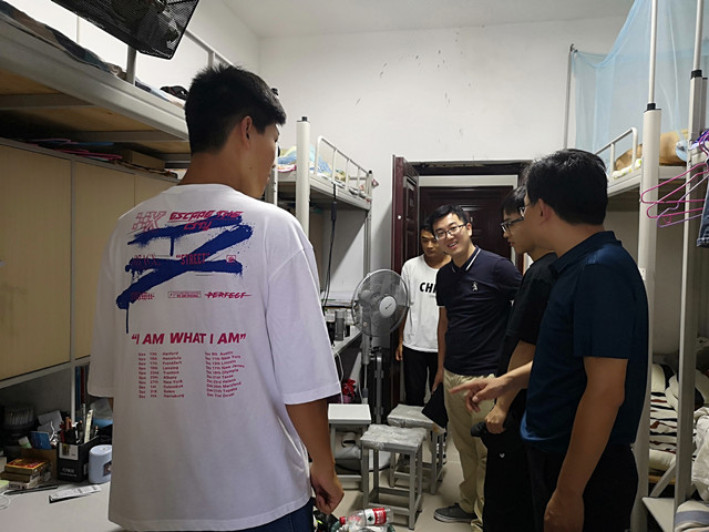 国产成人精品一区二区三区