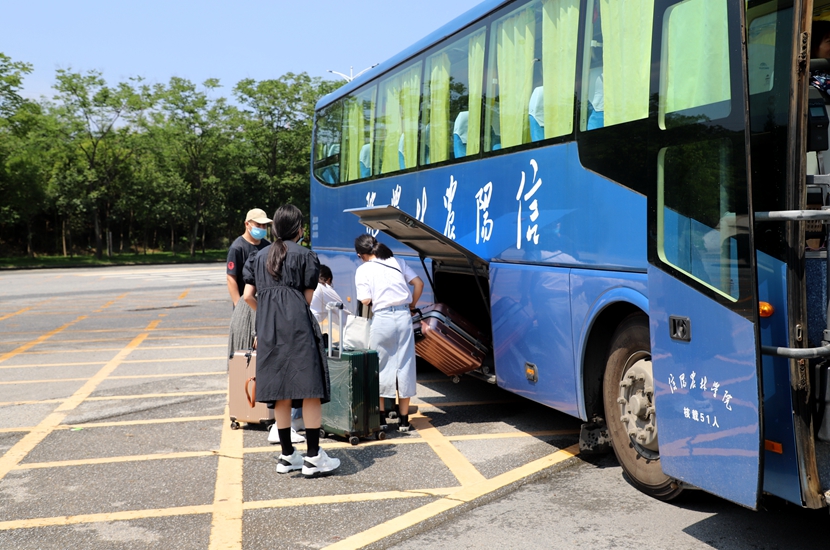 国产成人精品一区二区三区