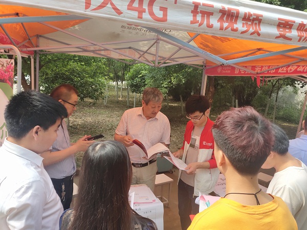 国产成人精品一区二区三区