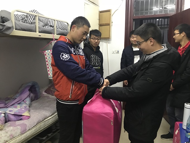 国产成人精品一区二区三区