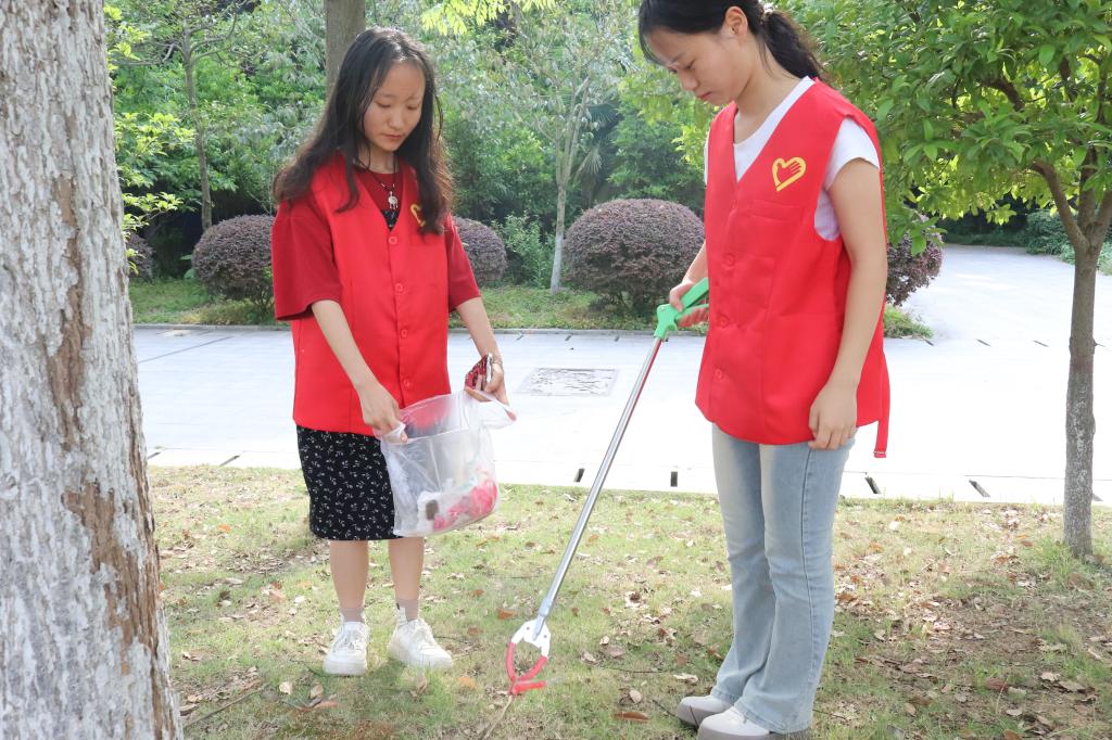国产成人精品一区二区三区