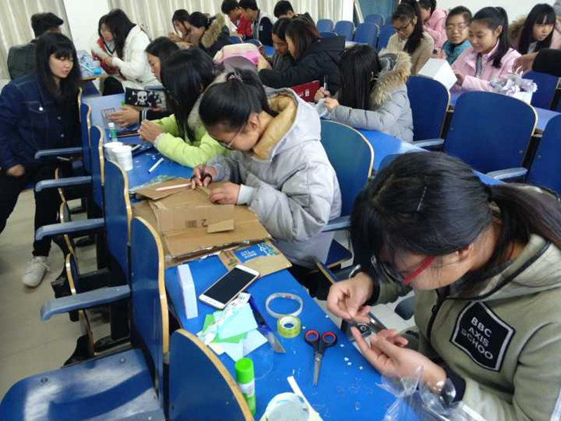 国产成人精品一区二区三区