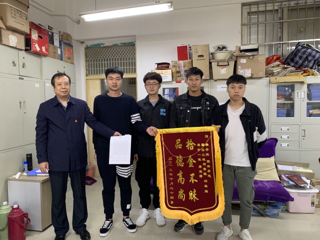 国产成人精品一区二区三区