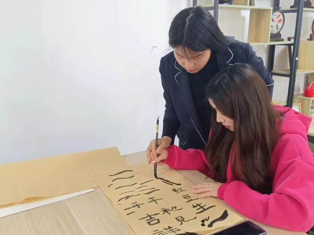 国产成人精品一区二区三区