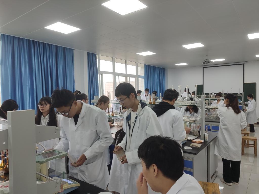 国产成人精品一区二区三区