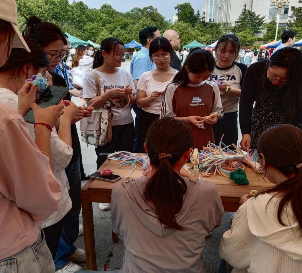国产成人精品一区二区三区