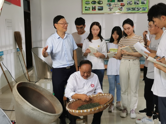 国产成人精品一区二区三区