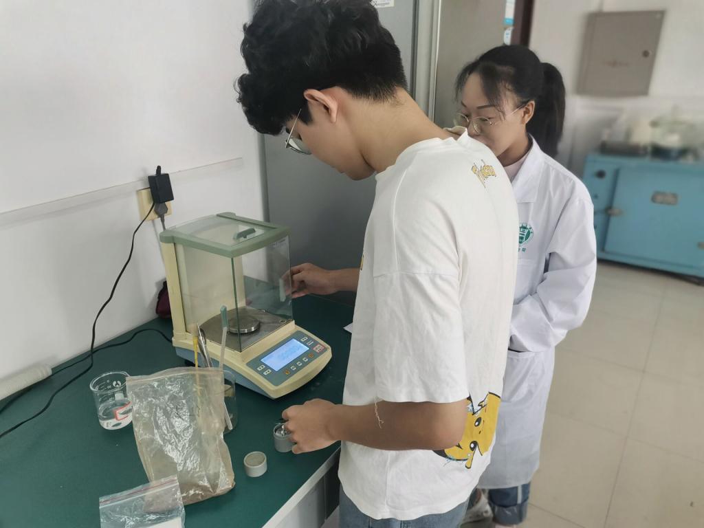国产成人精品一区二区三区