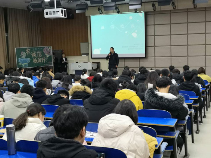 国产成人精品一区二区三区