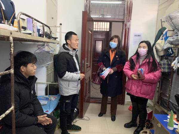 国产成人精品一区二区三区