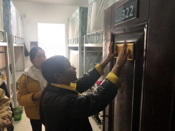 国产成人精品一区二区三区