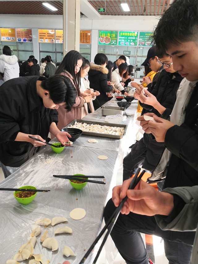 国产成人精品一区二区三区