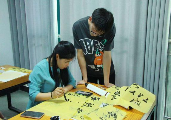 国产成人精品一区二区三区
