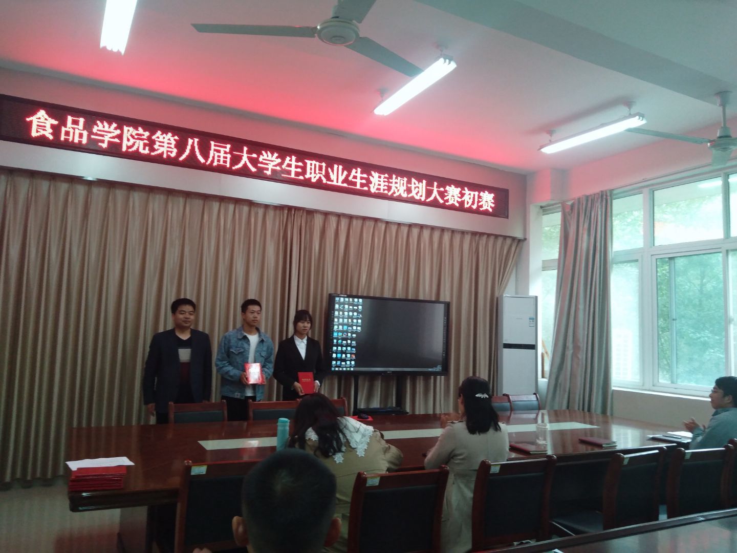 国产成人精品一区二区三区
