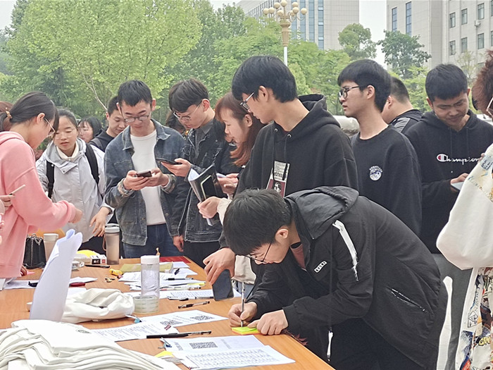 国产成人精品一区二区三区
