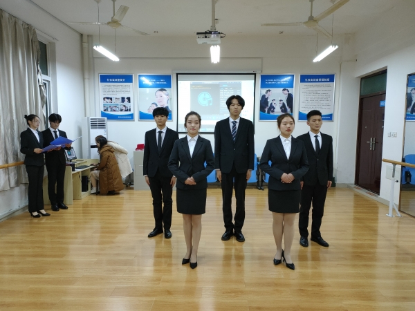 国产成人精品一区二区三区