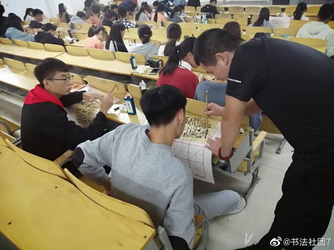 国产成人精品一区二区三区