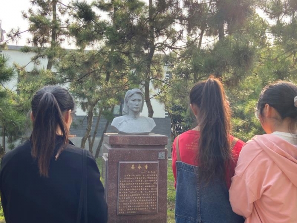 国产成人精品一区二区三区