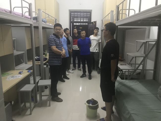 国产成人精品一区二区三区