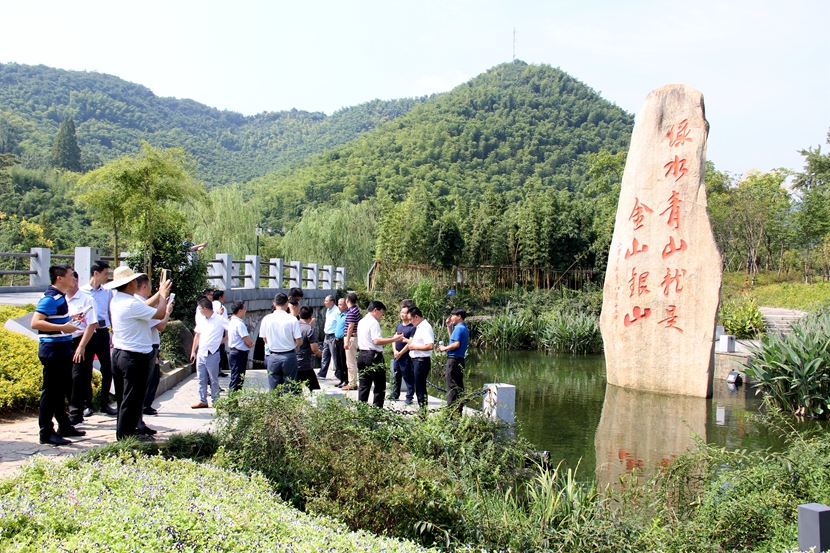 国产成人精品一区二区三区
