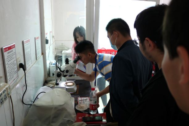 国产成人精品一区二区三区