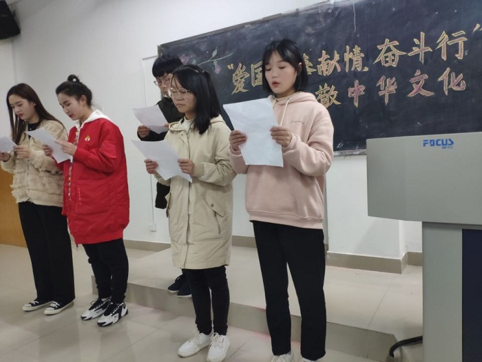 国产成人精品一区二区三区