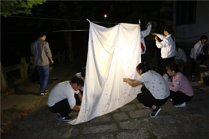国产成人精品一区二区三区
