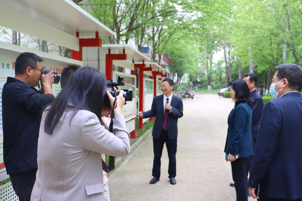 国产成人精品一区二区三区
