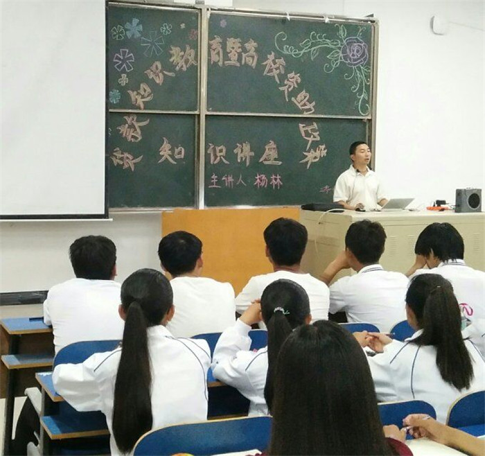 国产成人精品一区二区三区