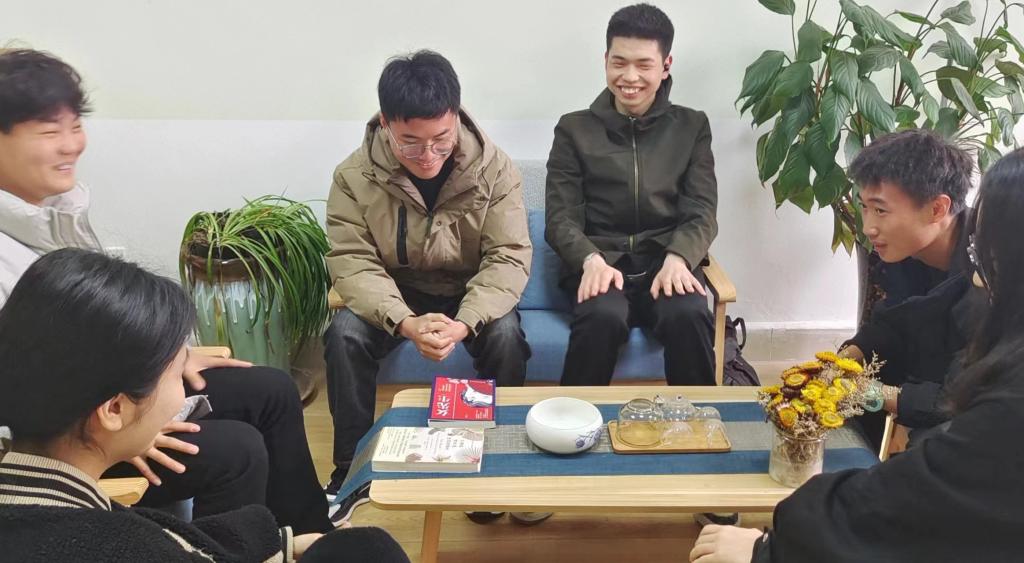 国产成人精品一区二区三区