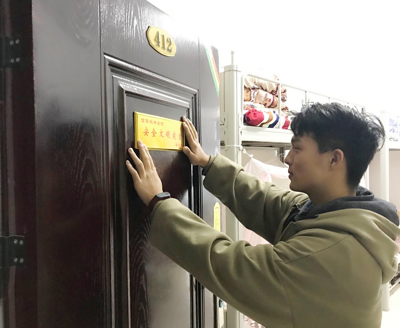国产成人精品一区二区三区