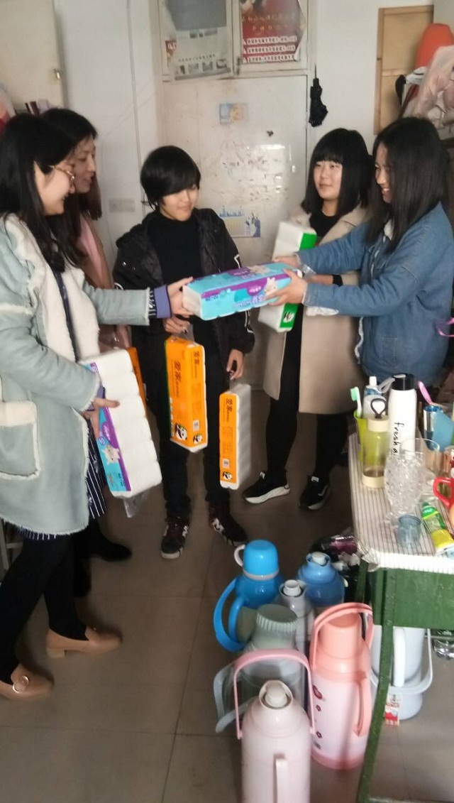 国产成人精品一区二区三区